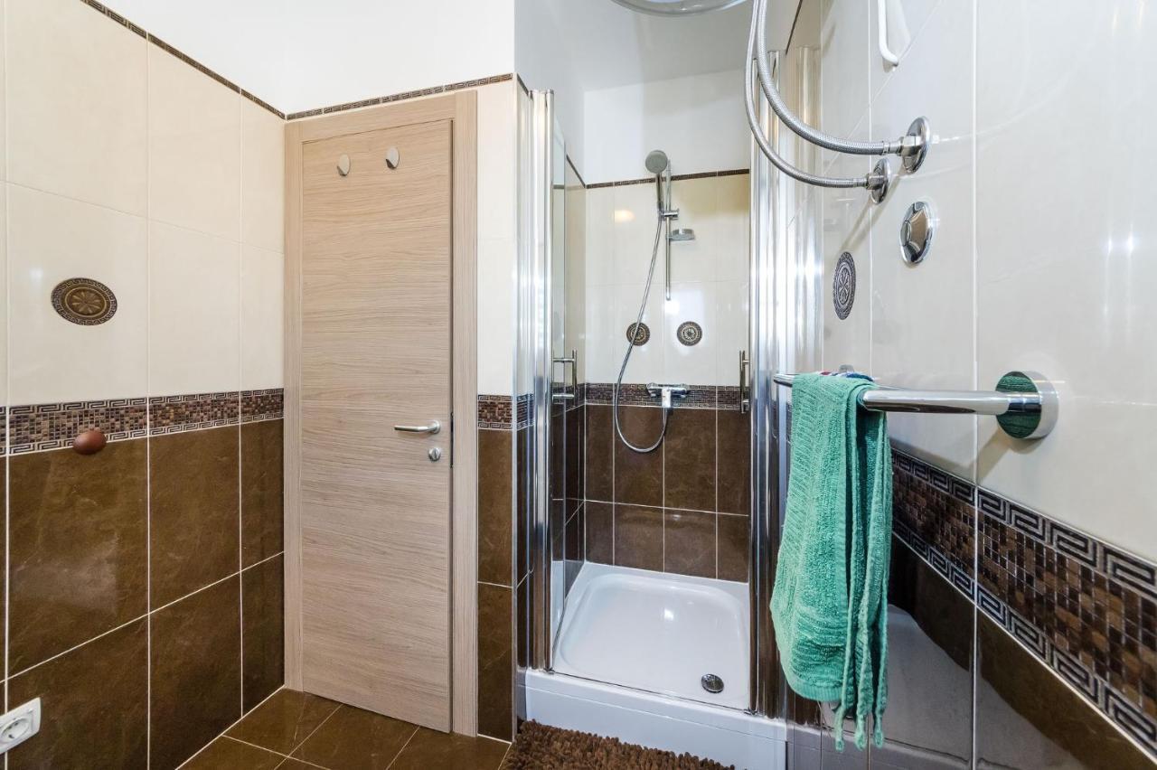 Lipotica - Luxury, With Sea View Apartamento Nin Exterior foto